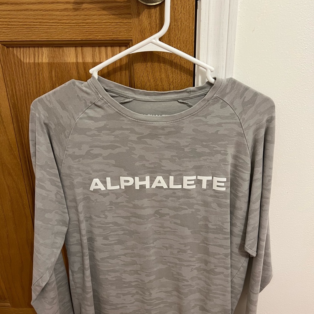Alphalete Light Gray Camo Long Sleeve Top